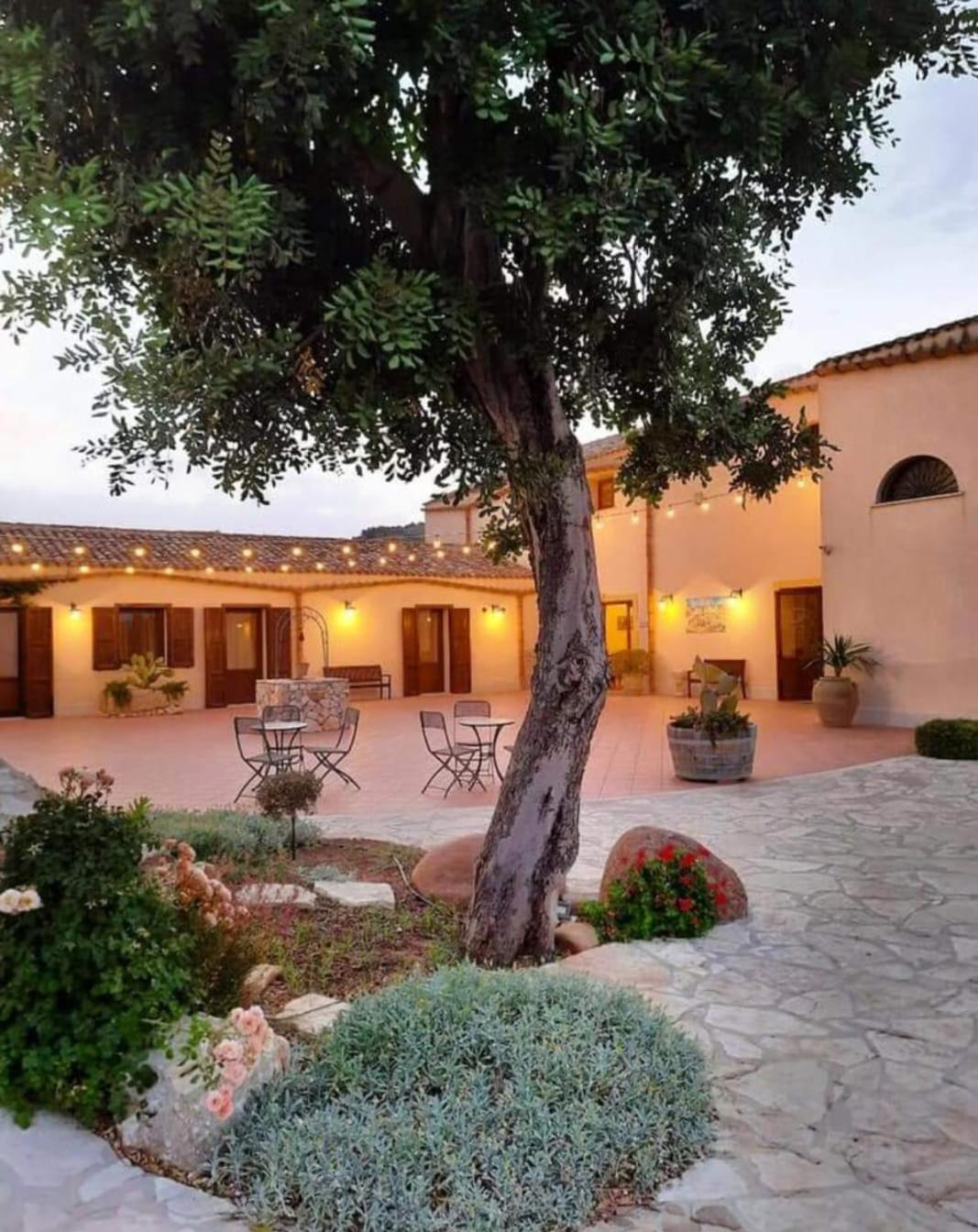 칼라타피미 Agriturismo Antichi Granai 빌라 외부 사진